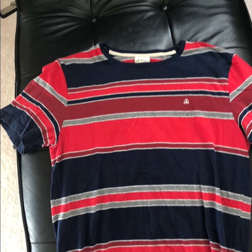 Men short sleeve shirt